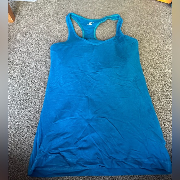 Thrive tank top with built in shelf bra - Picture 1 of 3